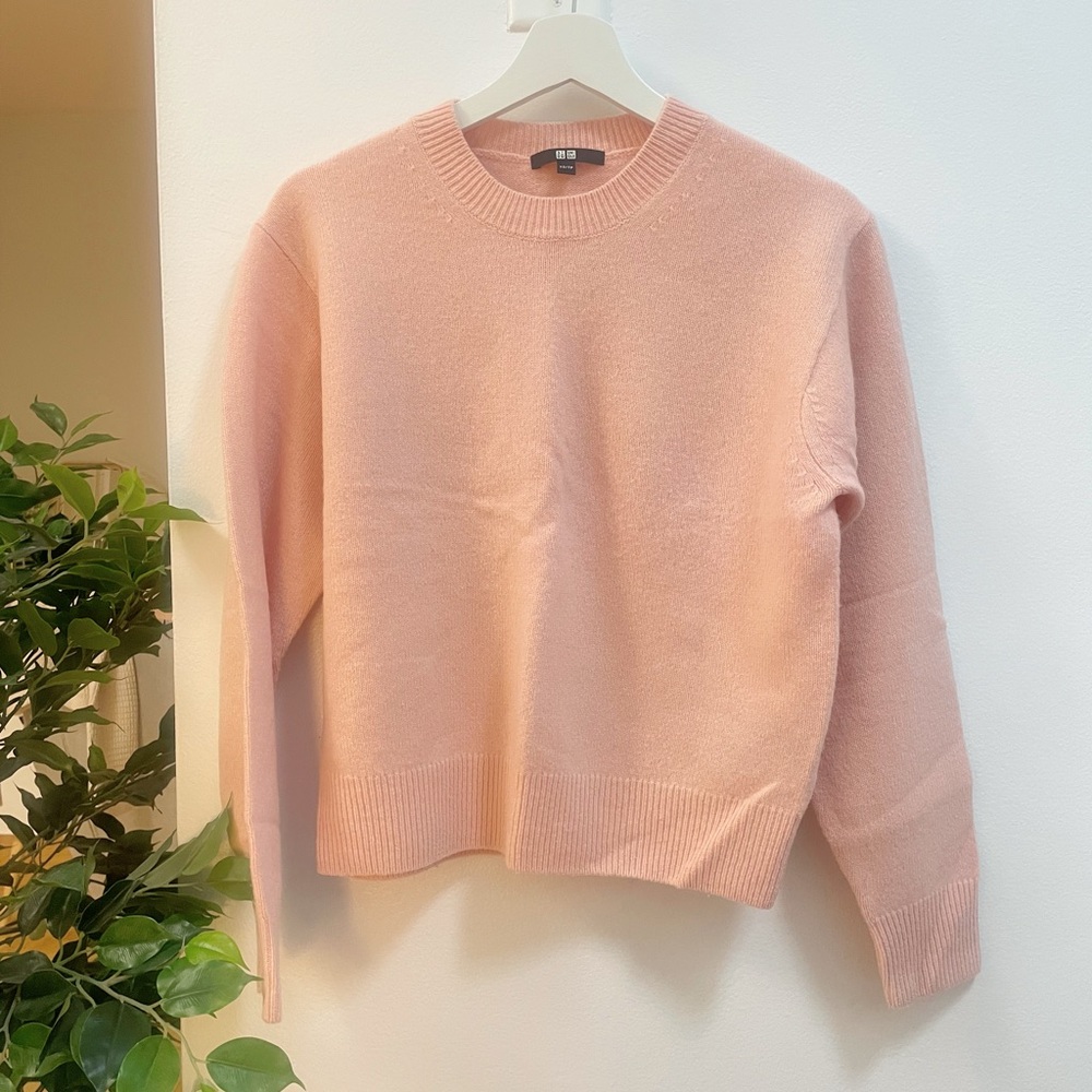 Uniqlo Soft Pink Crew Neck Sweater
